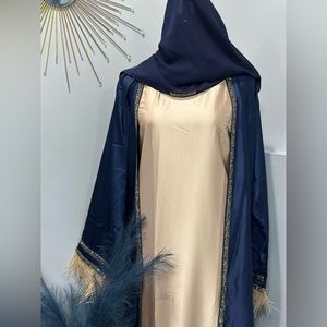 Dubai abaya